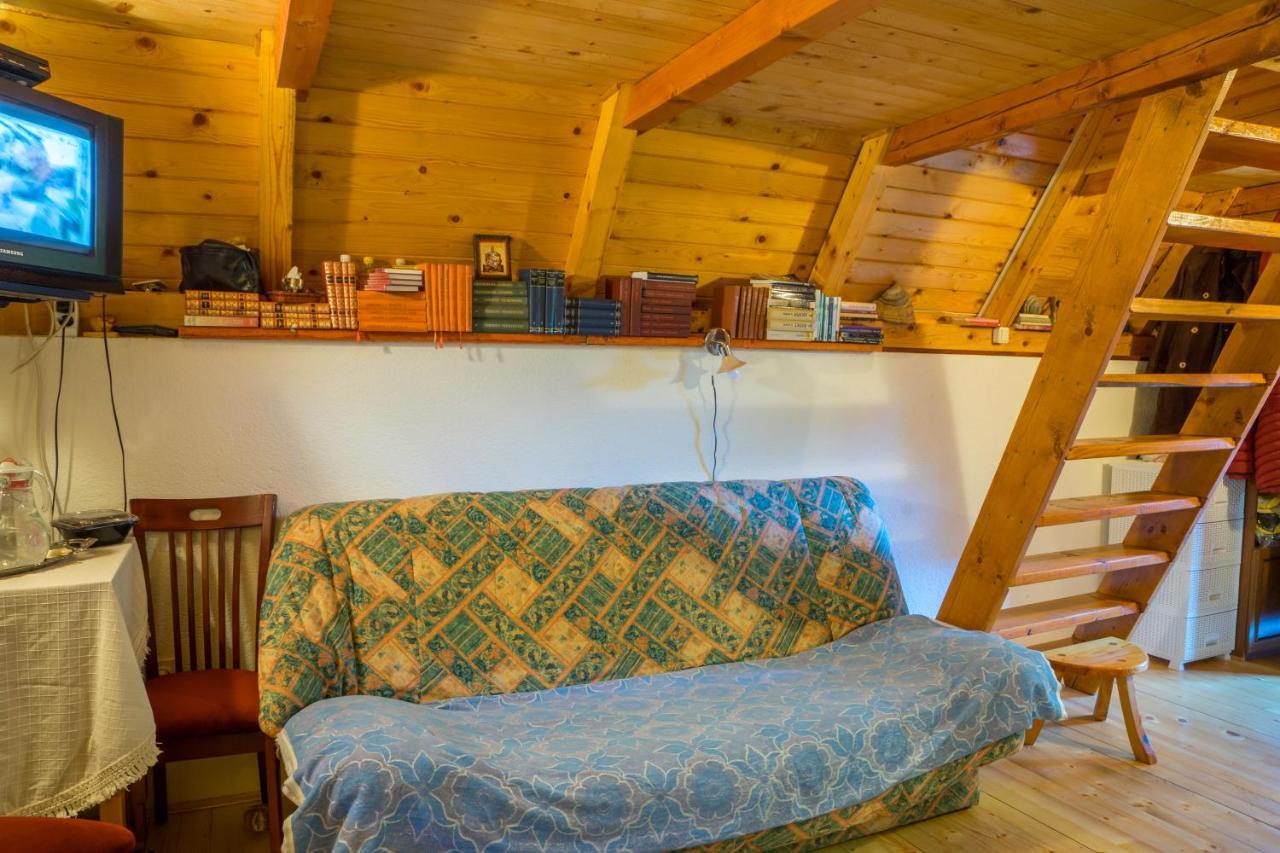House Jaksic Жабляк